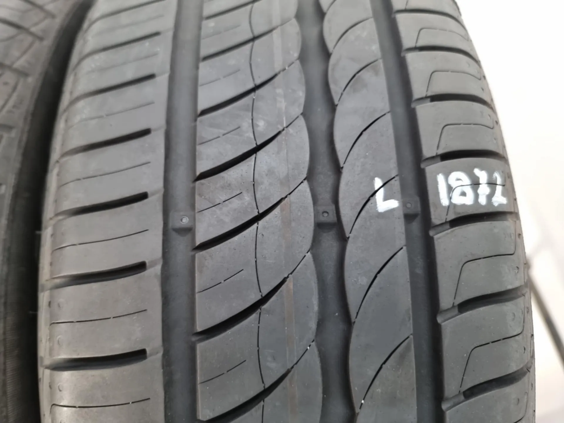 4бр летни гуми 195/55/16 PIRELLI L01872  4