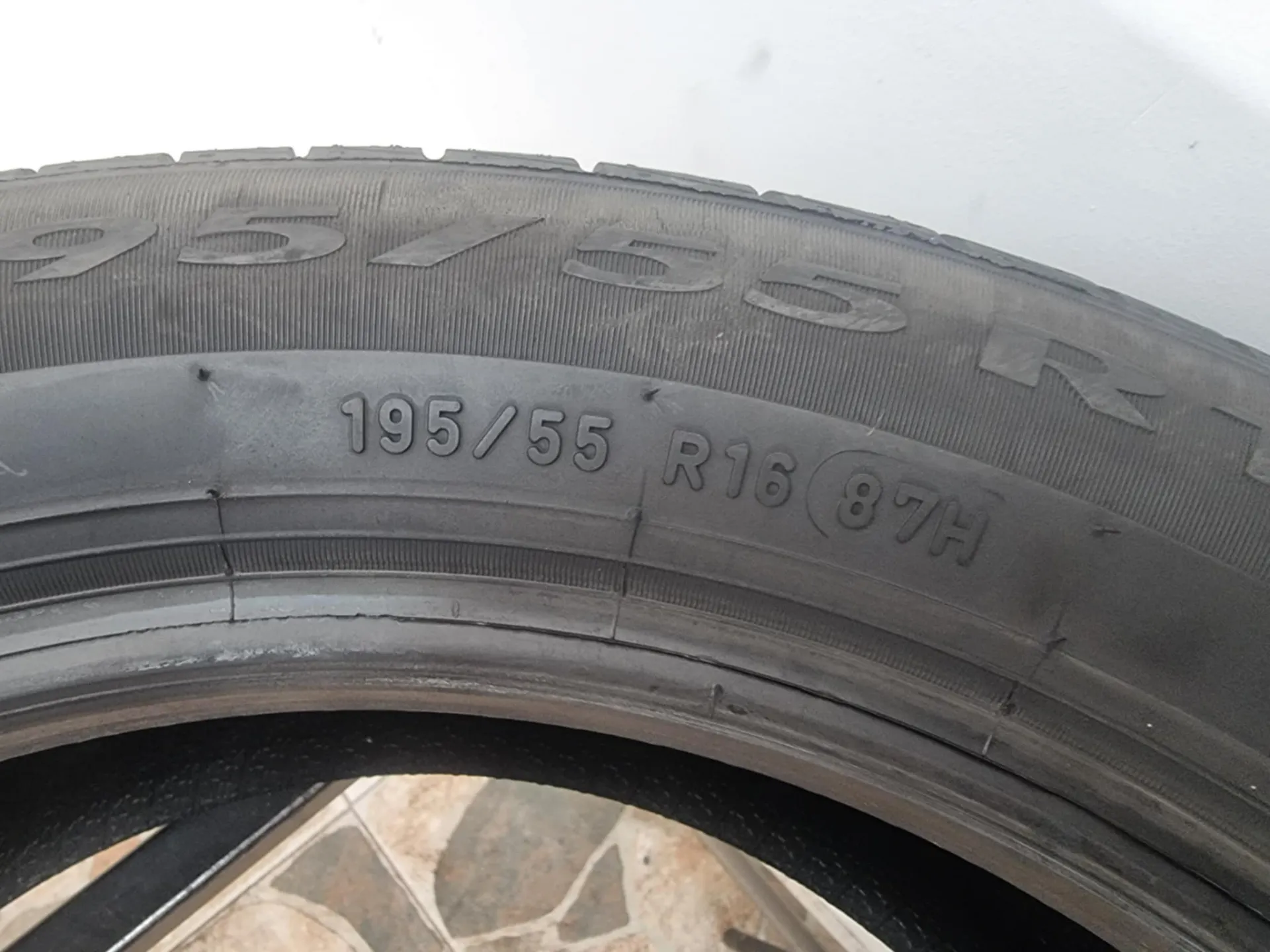 4бр летни гуми 195/55/16 PIRELLI L01872  6