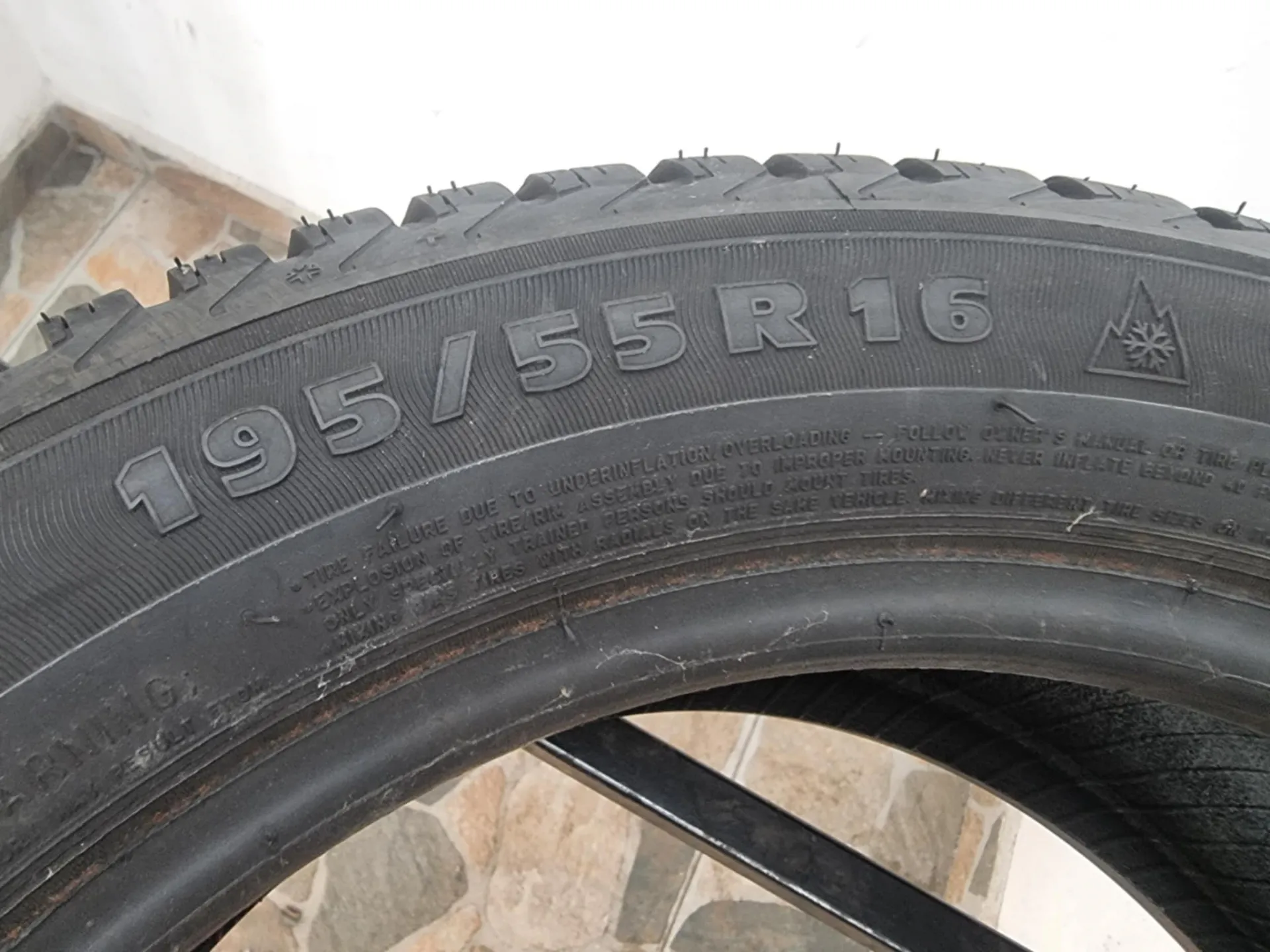 2бр зимни гуми 195/55/16 MICHELIN L01883  4