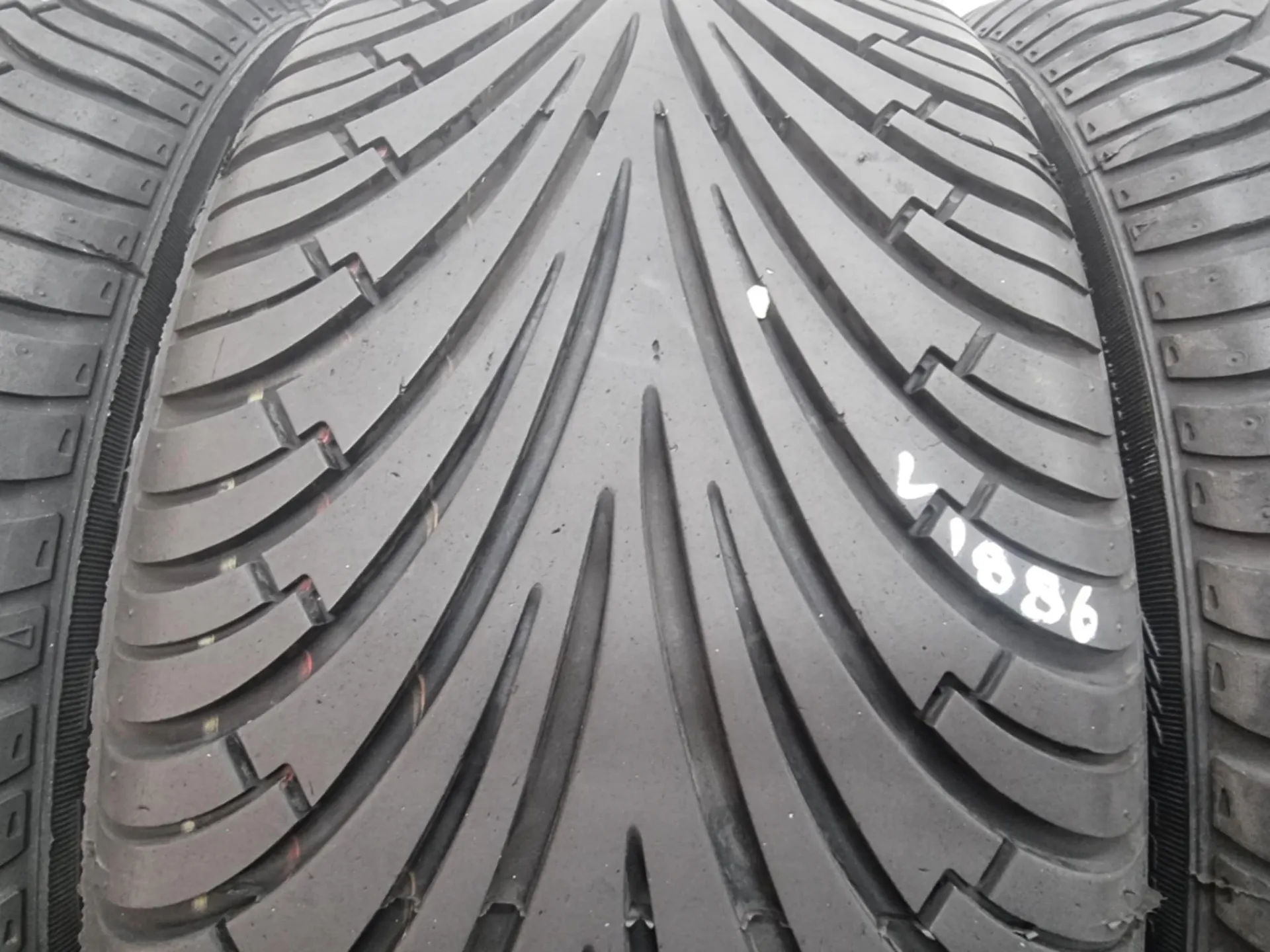 4бр летни гуми 205/45/16 GOODYEAR L01886 2