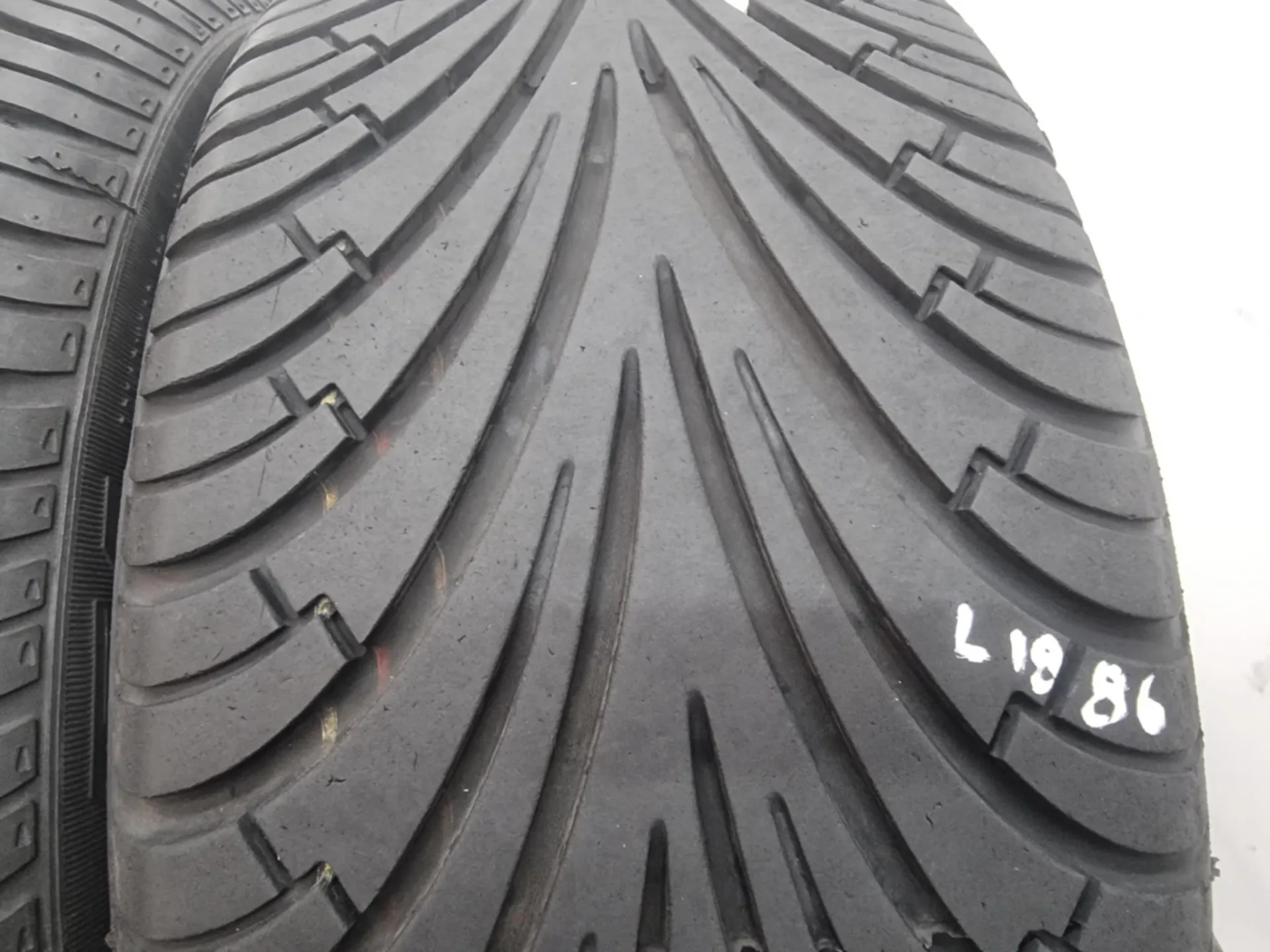 4бр летни гуми 205/45/16 GOODYEAR L01886 4