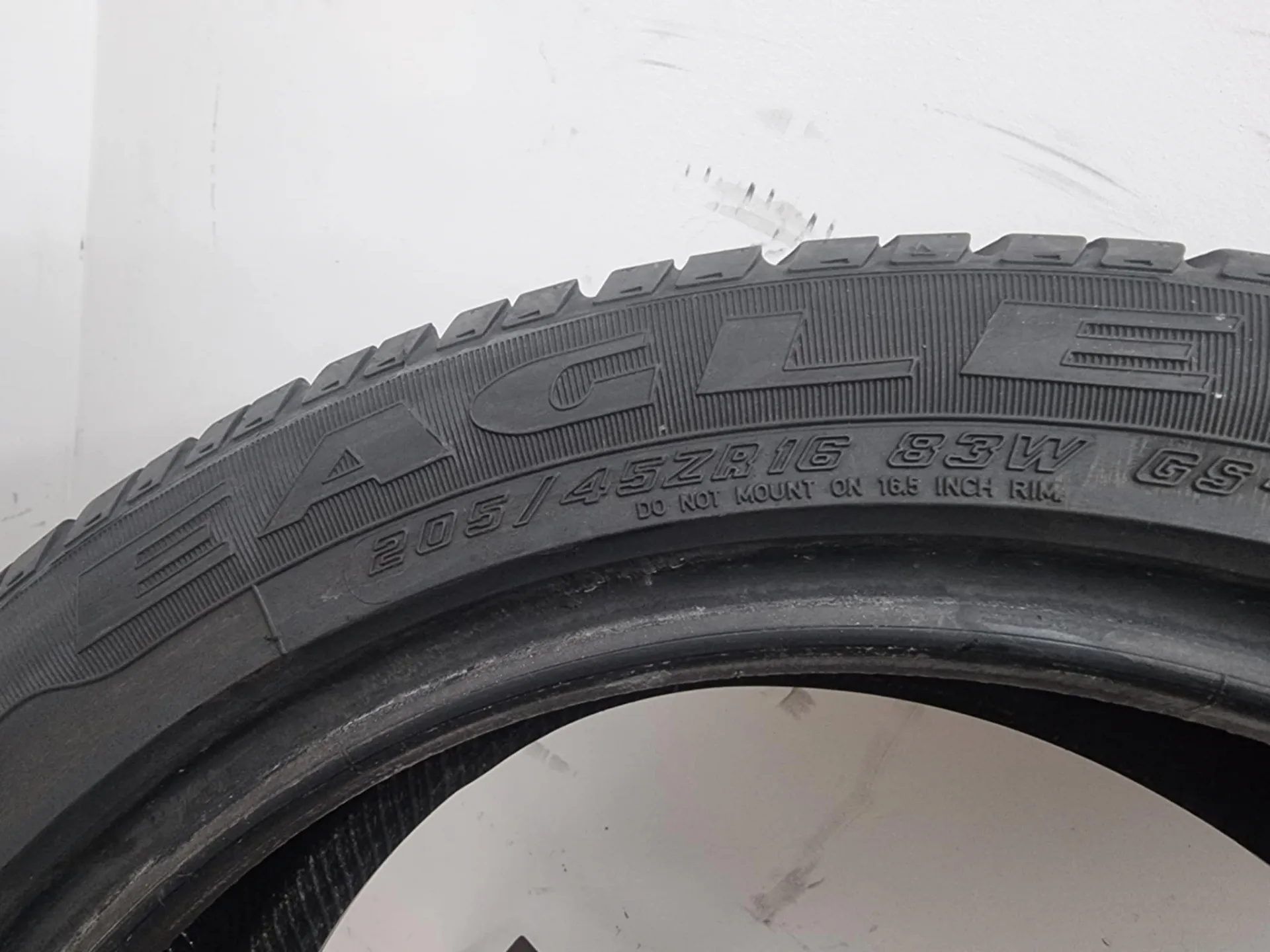 4бр летни гуми 205/45/16 GOODYEAR L01886 6