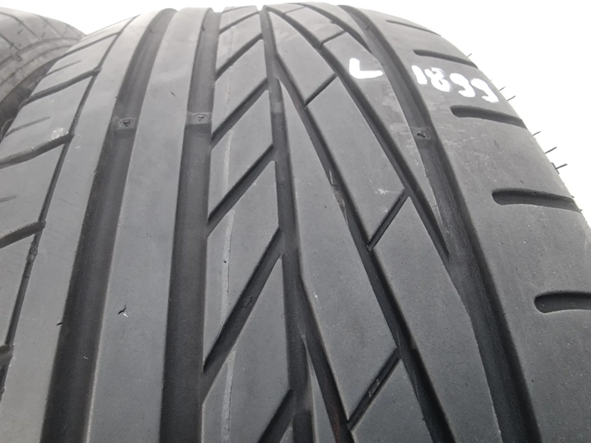 2бр летни гуми 195/55/16 GOODYEAR L01899 2