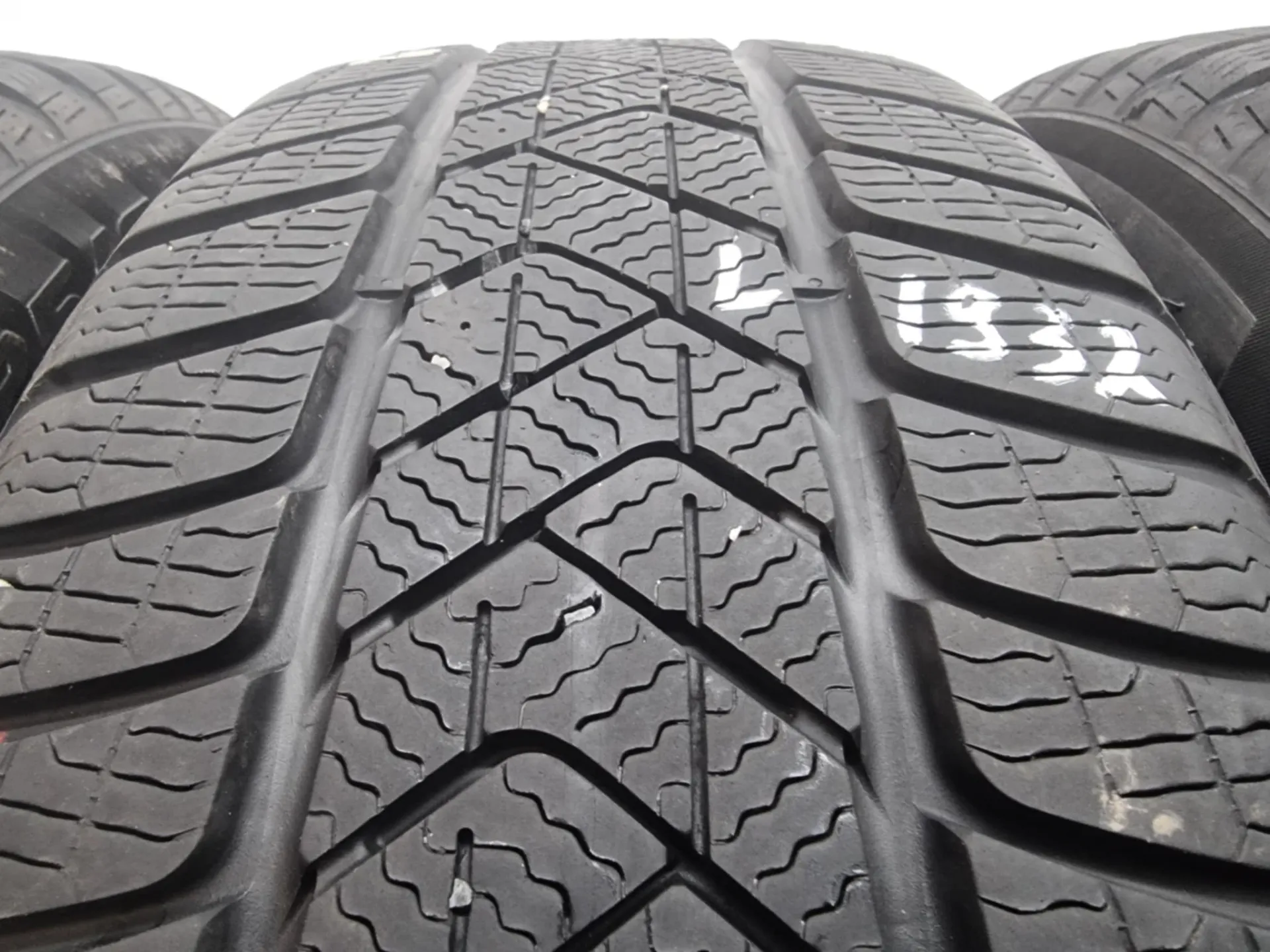 4бр зимни гуми 225/60/18 PIRELLI L01932 3