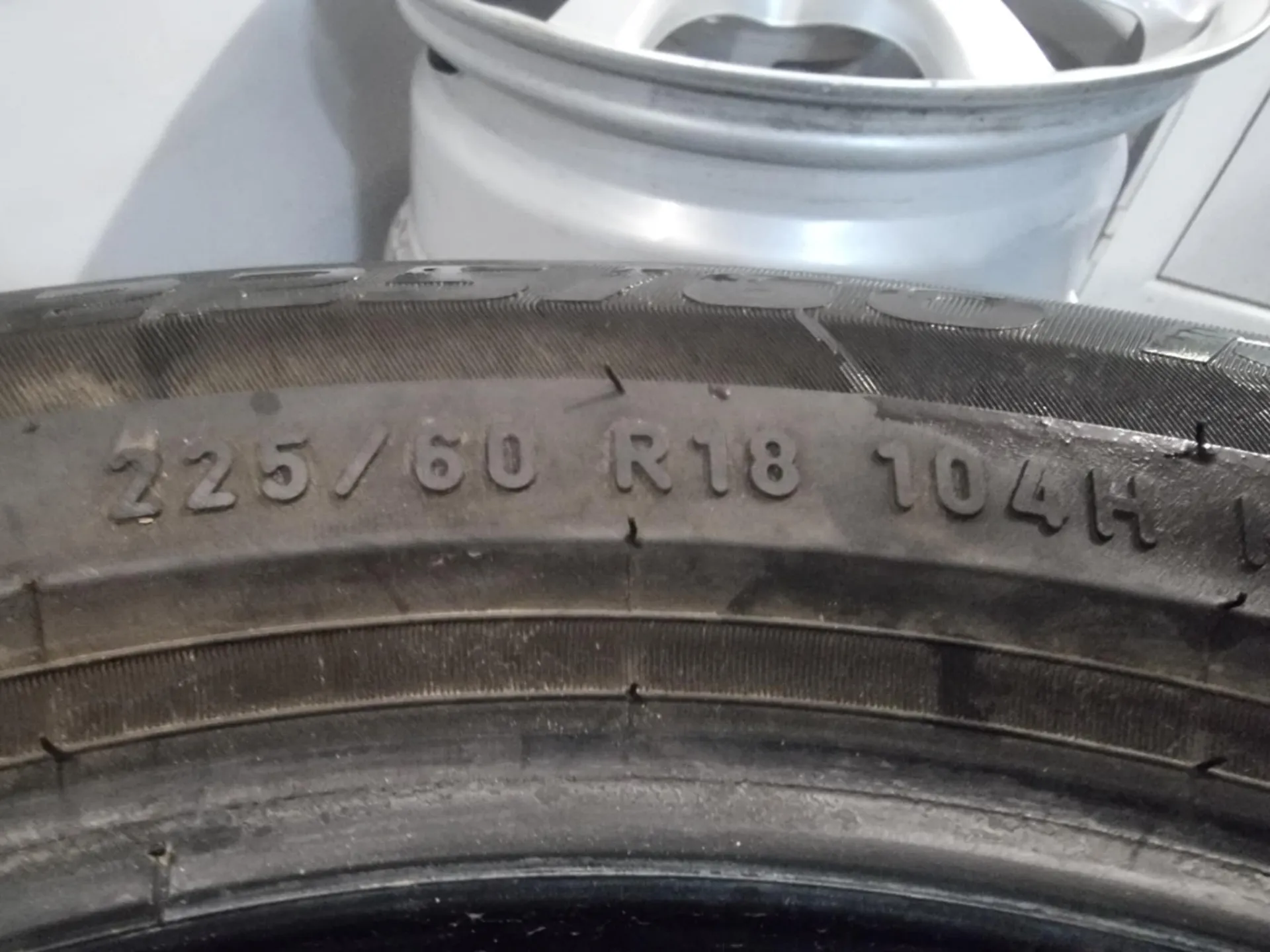 4бр зимни гуми 225/60/18 PIRELLI L01932 7