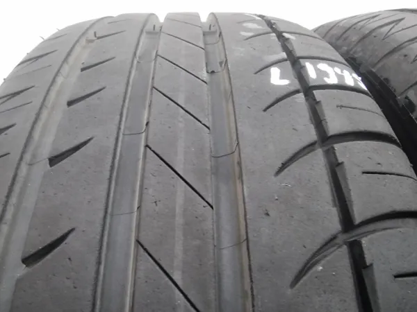 2бр летни гуми 205/50/17 MICHELIN L01945  1