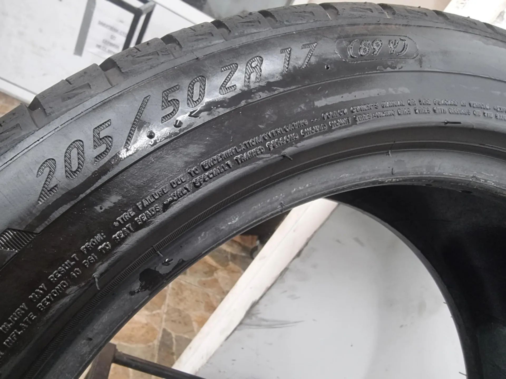 2бр летни гуми 205/50/17 MICHELIN L01945  4