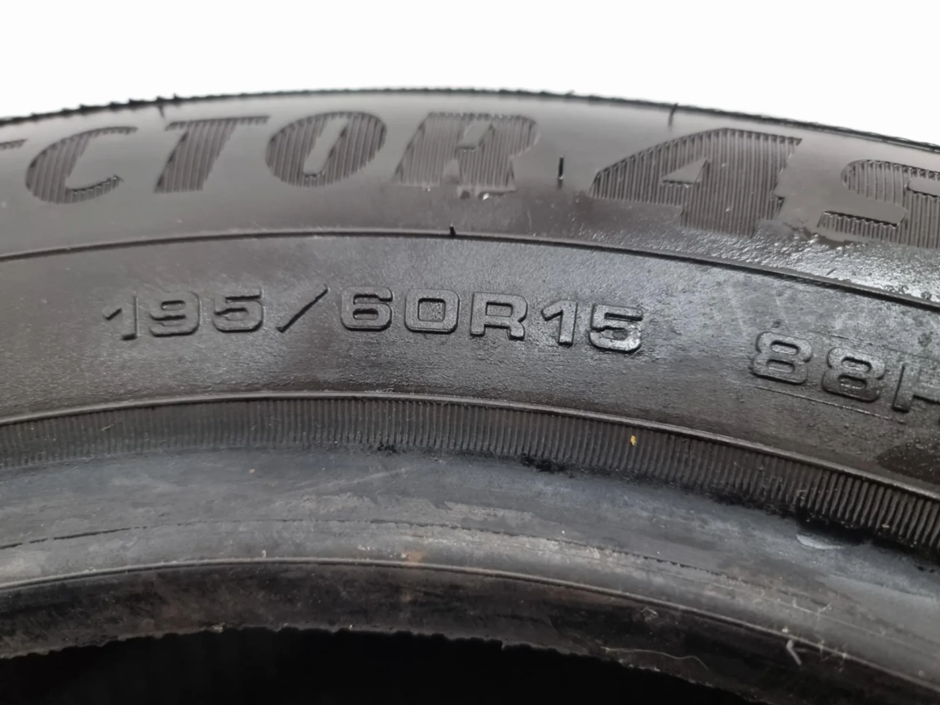 2бр всесезонни гуми 195/60/15 GOODYEAR L02023 4