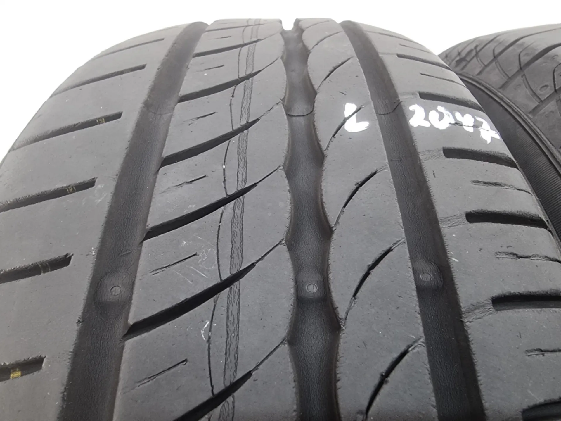 2бр летни гуми 185/65/15 PIRELLI L02047 1