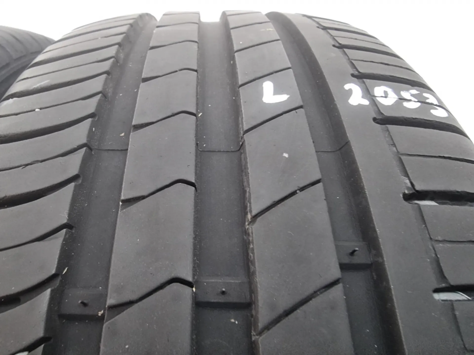 2бр летни гуми 195/55/15 HANKOOK L02053  2