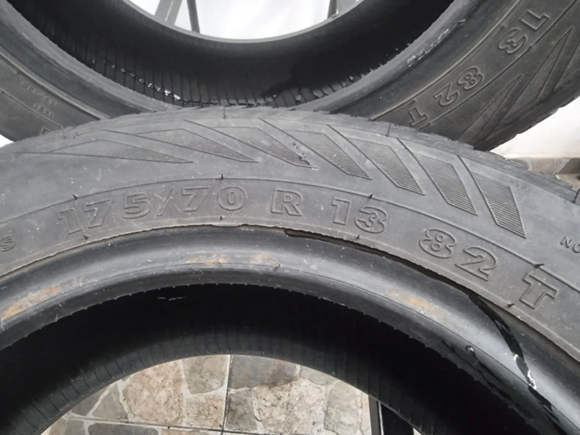 2бр летни гуми 175/70/13 NOKIAN L02061 4