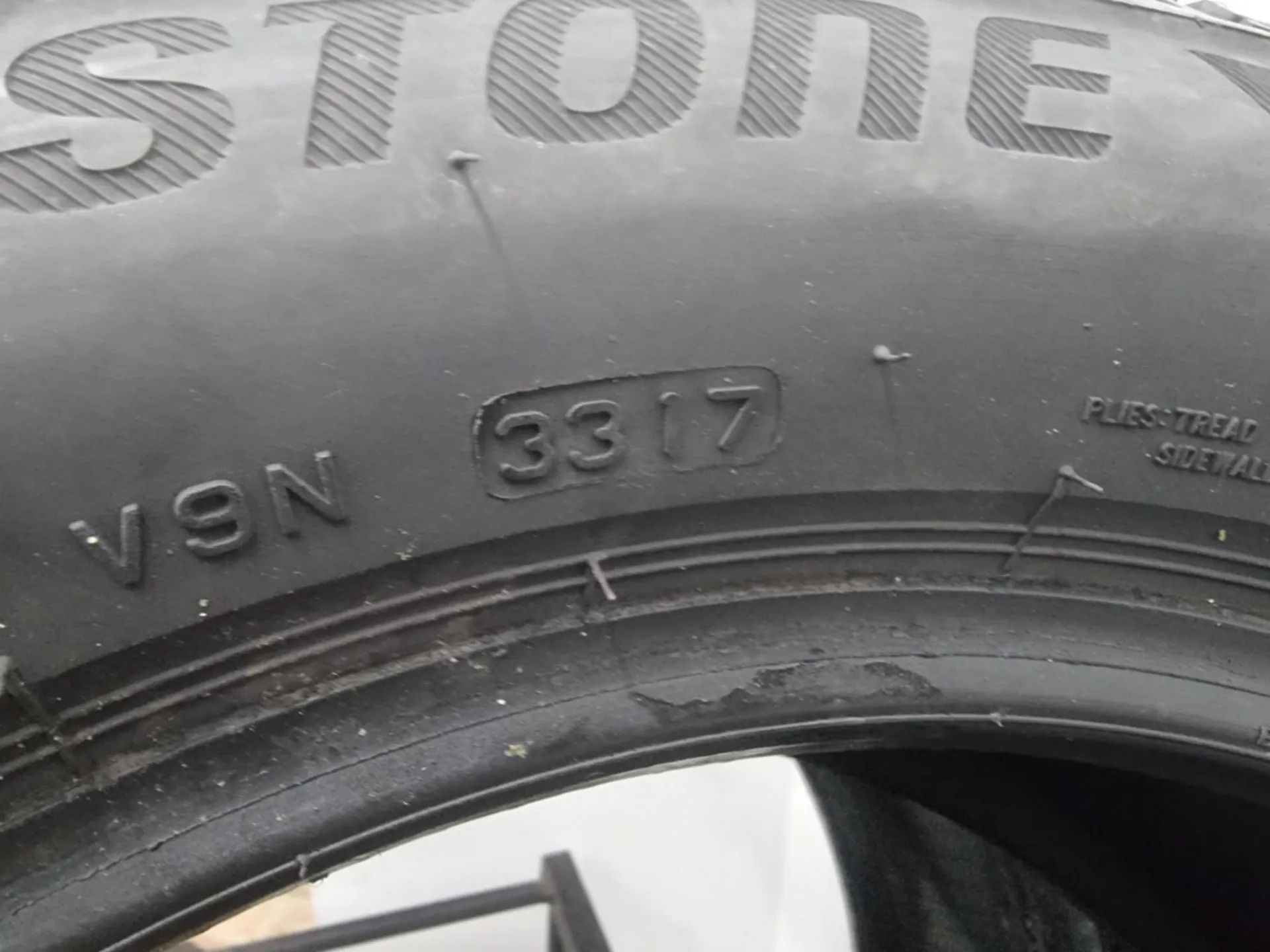 2бр зимни гуми 205/55/16 BRIDGESTONE L02065  4