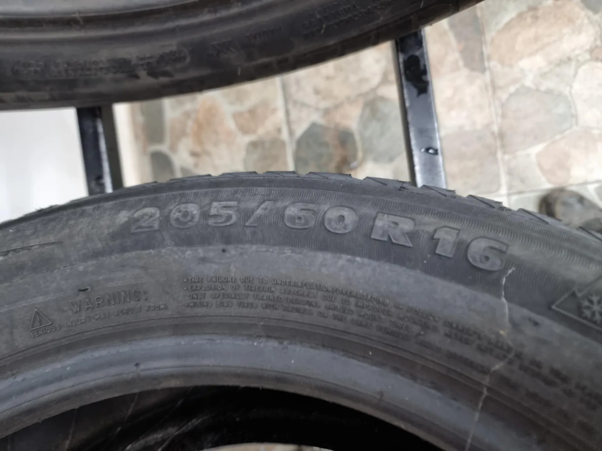 2бр зимни гуми 205/60/16 MICHELIN L02066  4