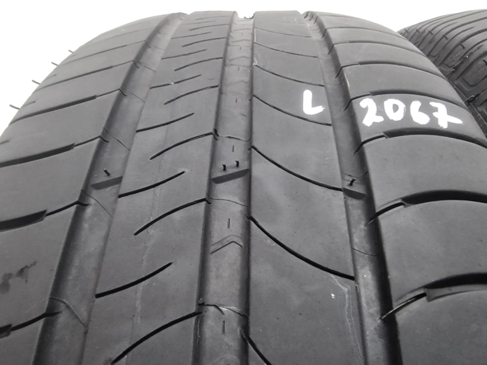 2бр летни гуми 215/60/16 MICHELIN L02067 1