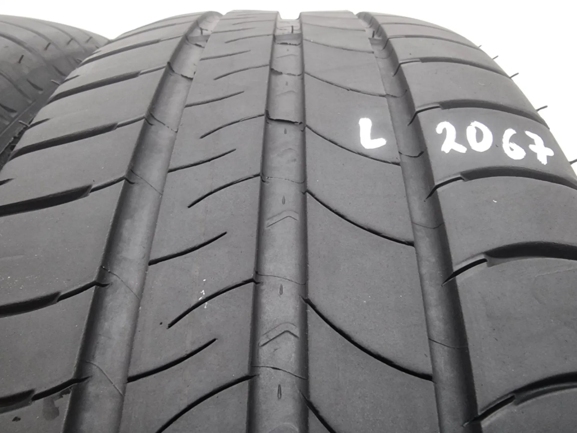 2бр летни гуми 215/60/16 MICHELIN L02067 2