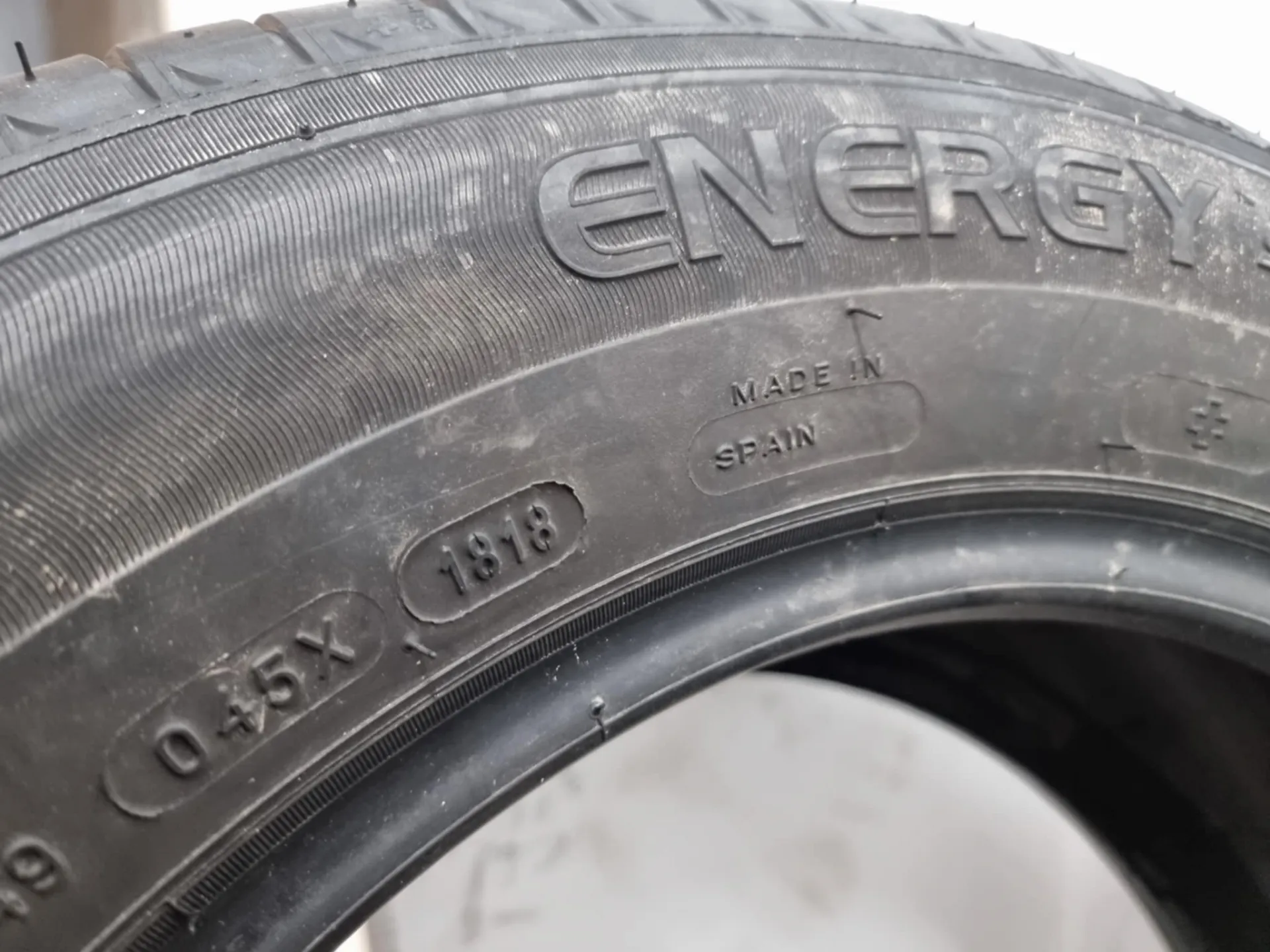 2бр летни гуми 215/60/16 MICHELIN L02067 4