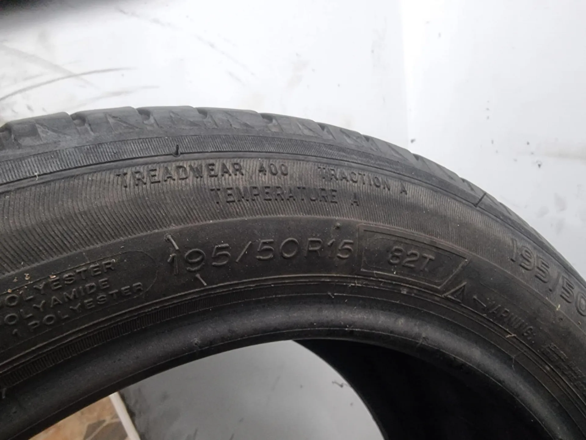 4бр летни гуми 195/50/15 MICHELIN L02120  6