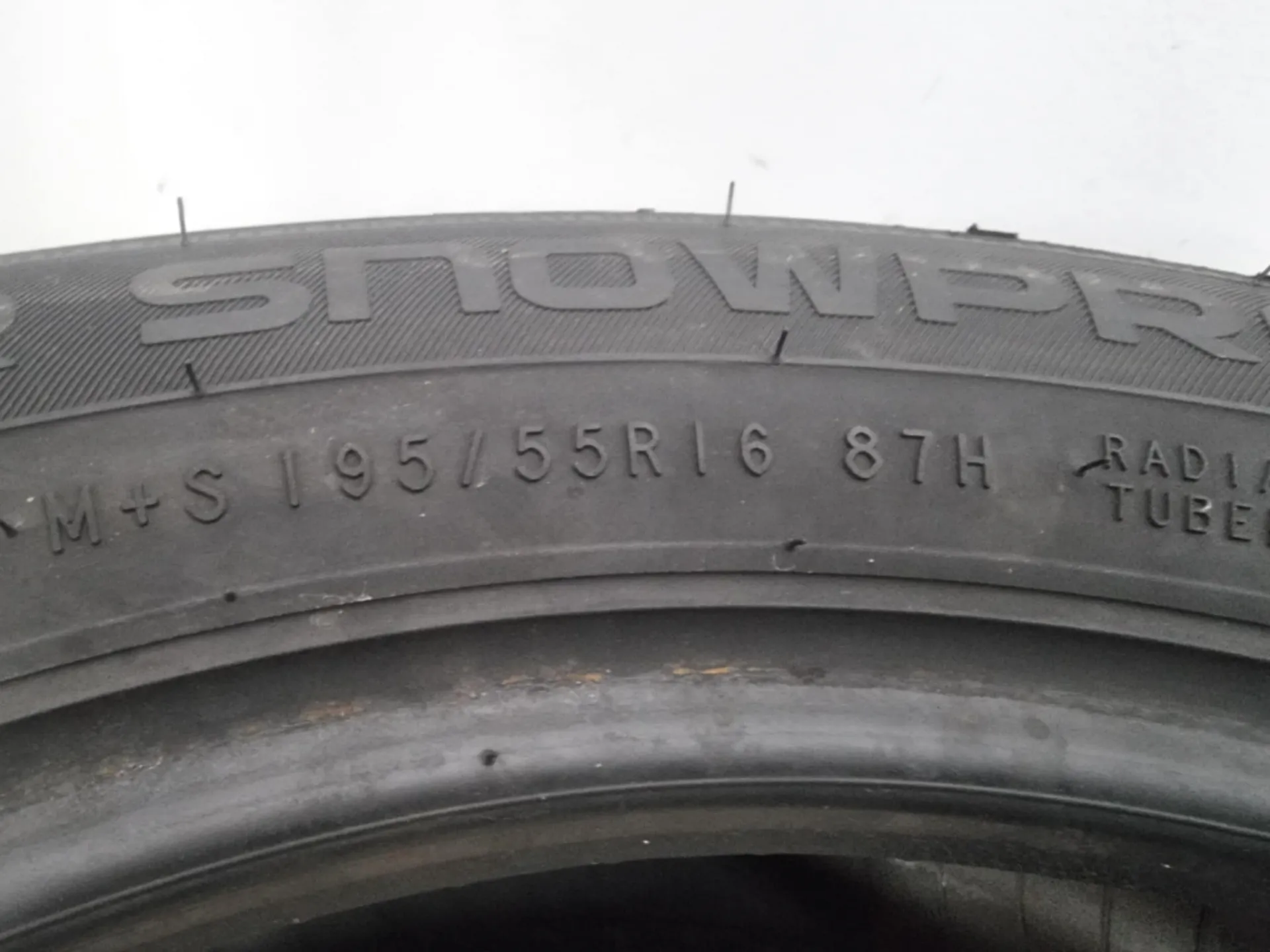 2бр зимни гуми 195/55/16 NOKIAN L02135  5