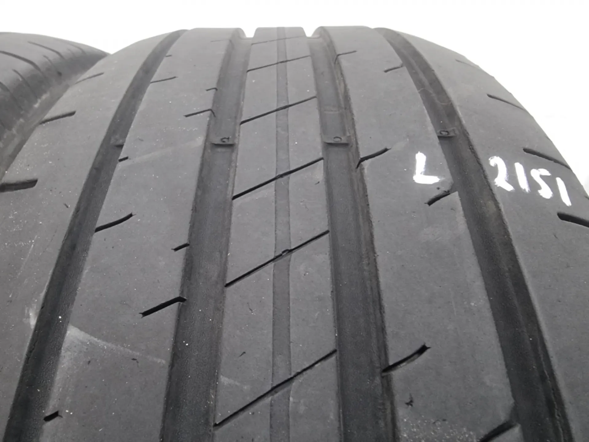 2бр летни гуми 205/60/16 GOODYEAR L02151  2