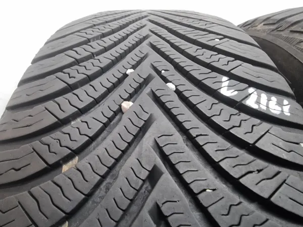 4бр зимни гуми 215/65/17 MICHELIN L02161  1