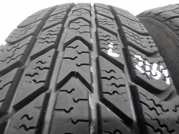 2бр зимни гуми 155/80/13 Kumho L02164 1