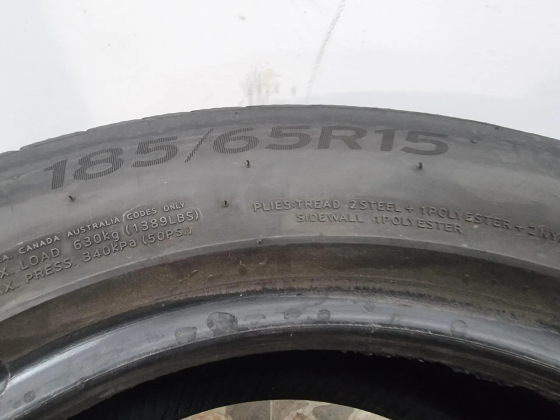 2бр зимни гуми 185/65/15 HANKOOK L02238 4