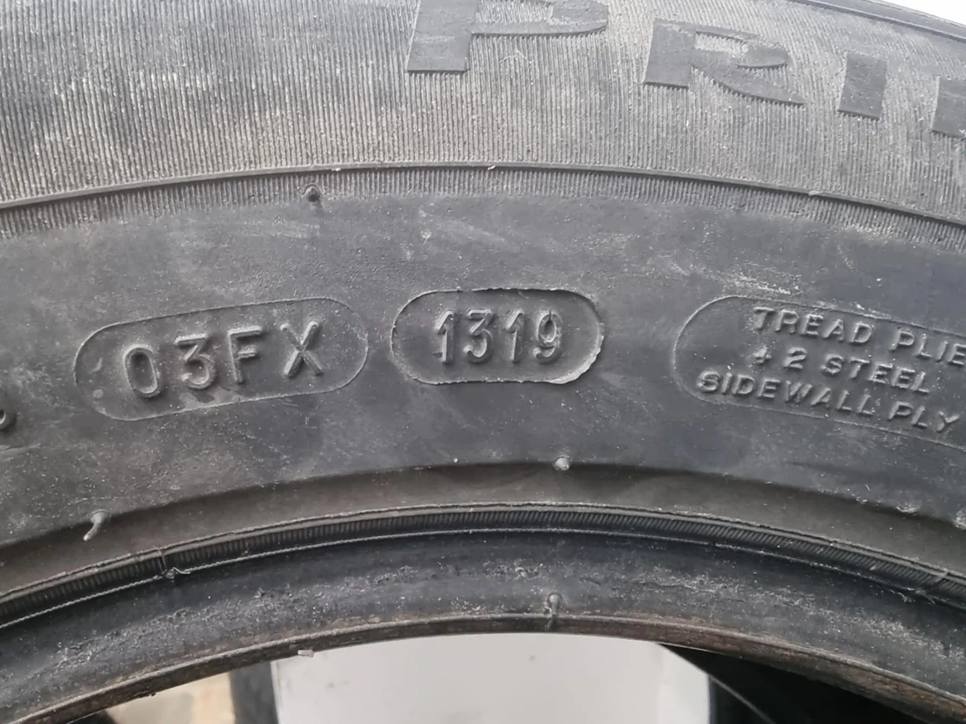 2бр летни гуми 215/60/16 MICHELIN L02242  5