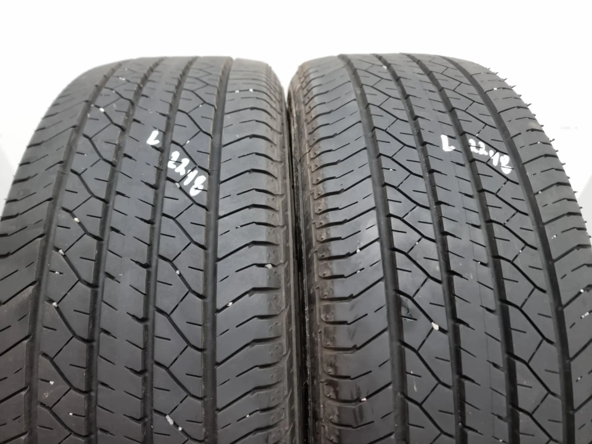 2бр летни гуми 225/60/17 DUNLOP L02248  3