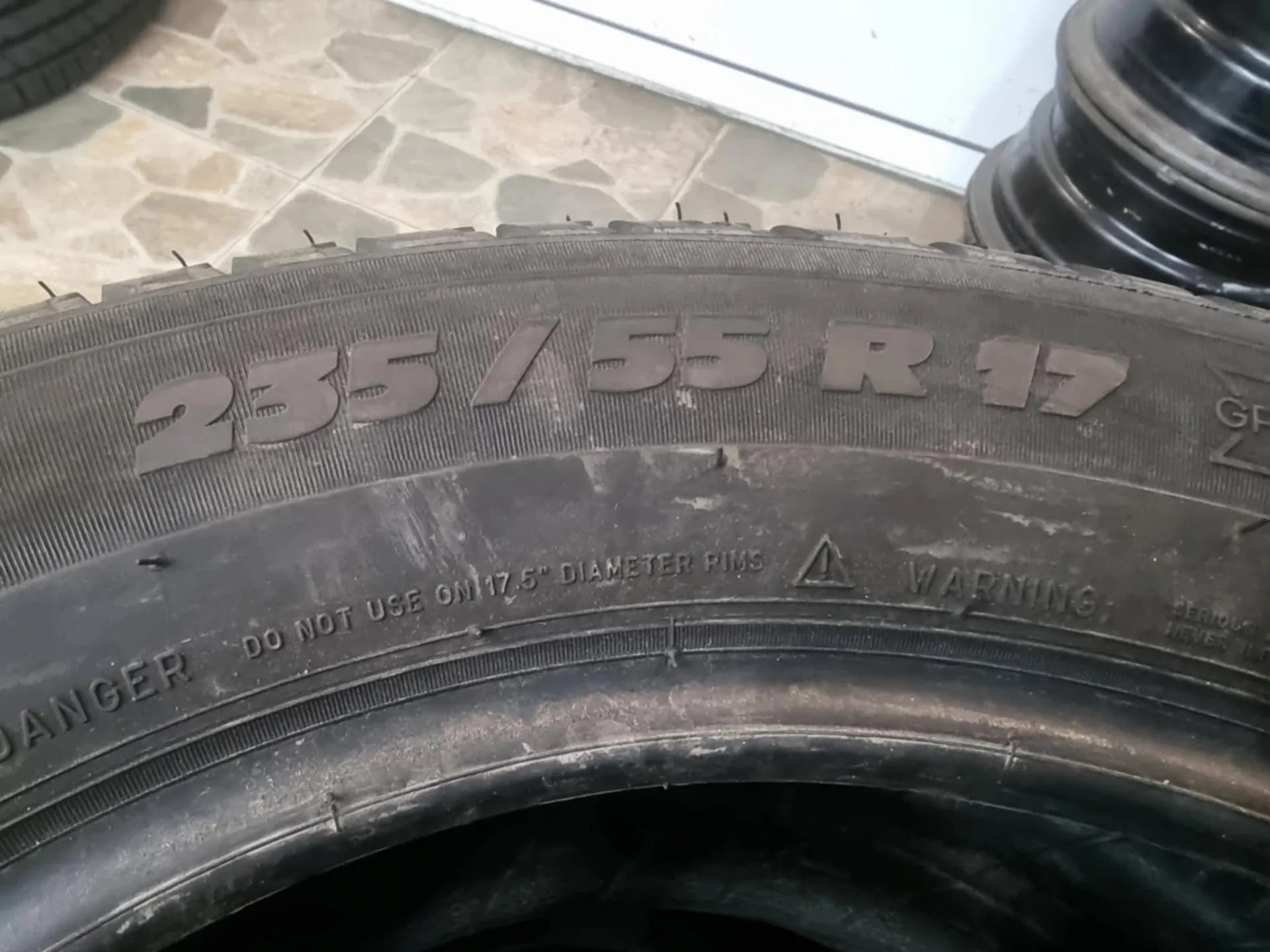 4бр летни гуми 235/55/17 MICHELIN L02253 6