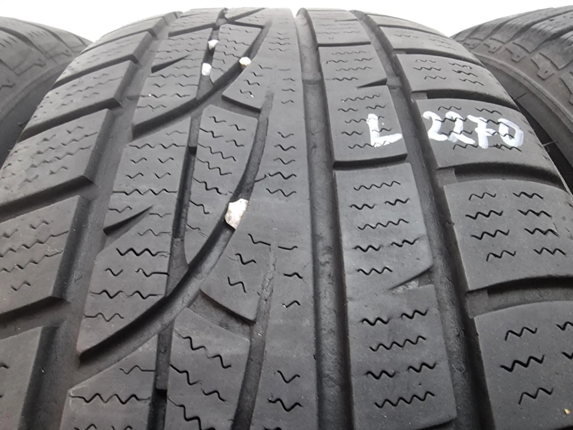 4бр зимни гуми 215/60/16 HANKOOK L02270  2