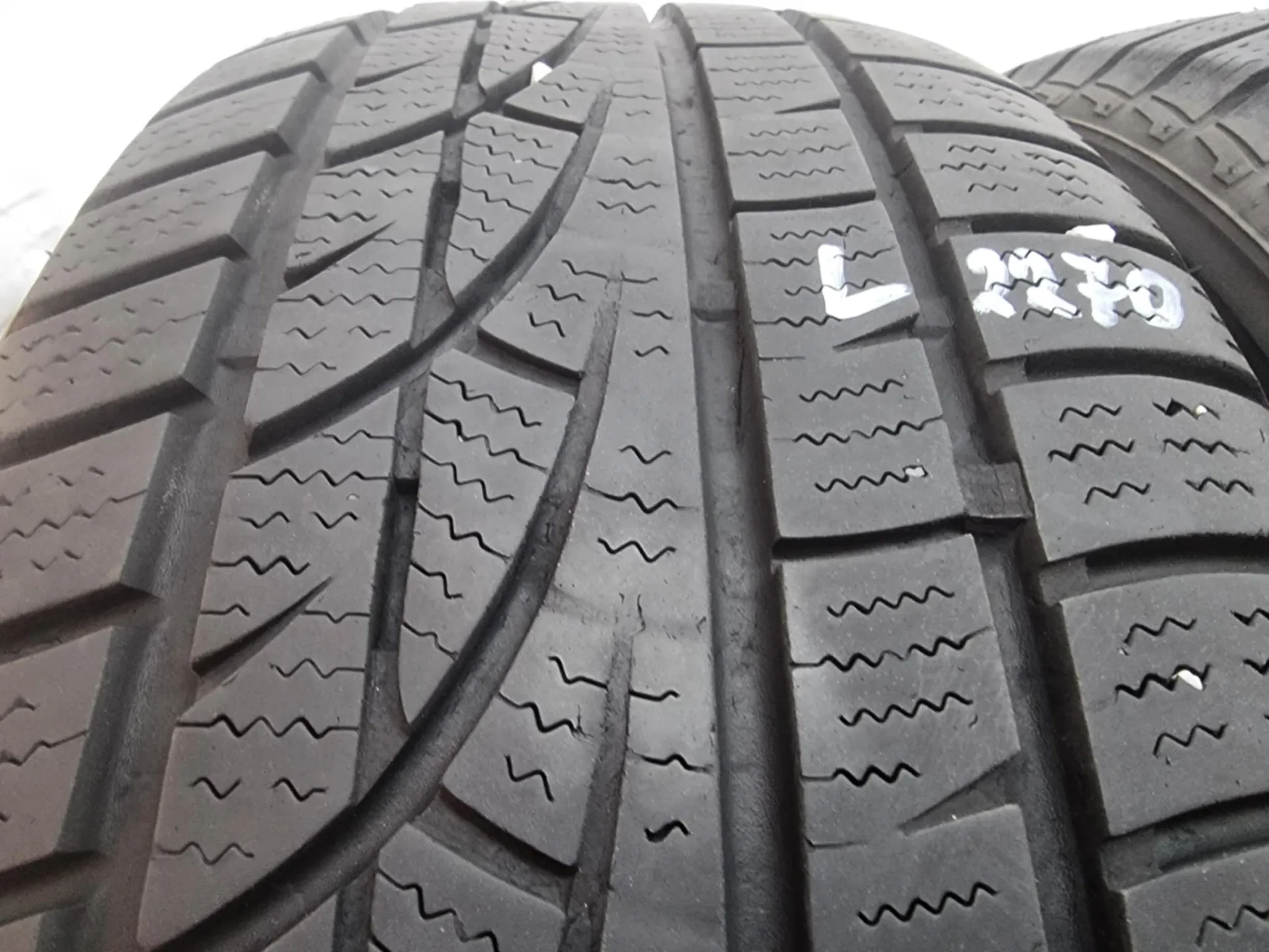 4бр зимни гуми 215/60/16 HANKOOK L02270  4