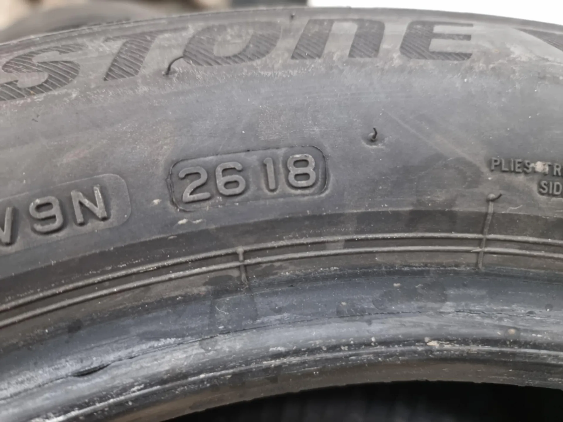 1бр зимнa гумa 205/55/16 BRIDGESTONE L02286  3