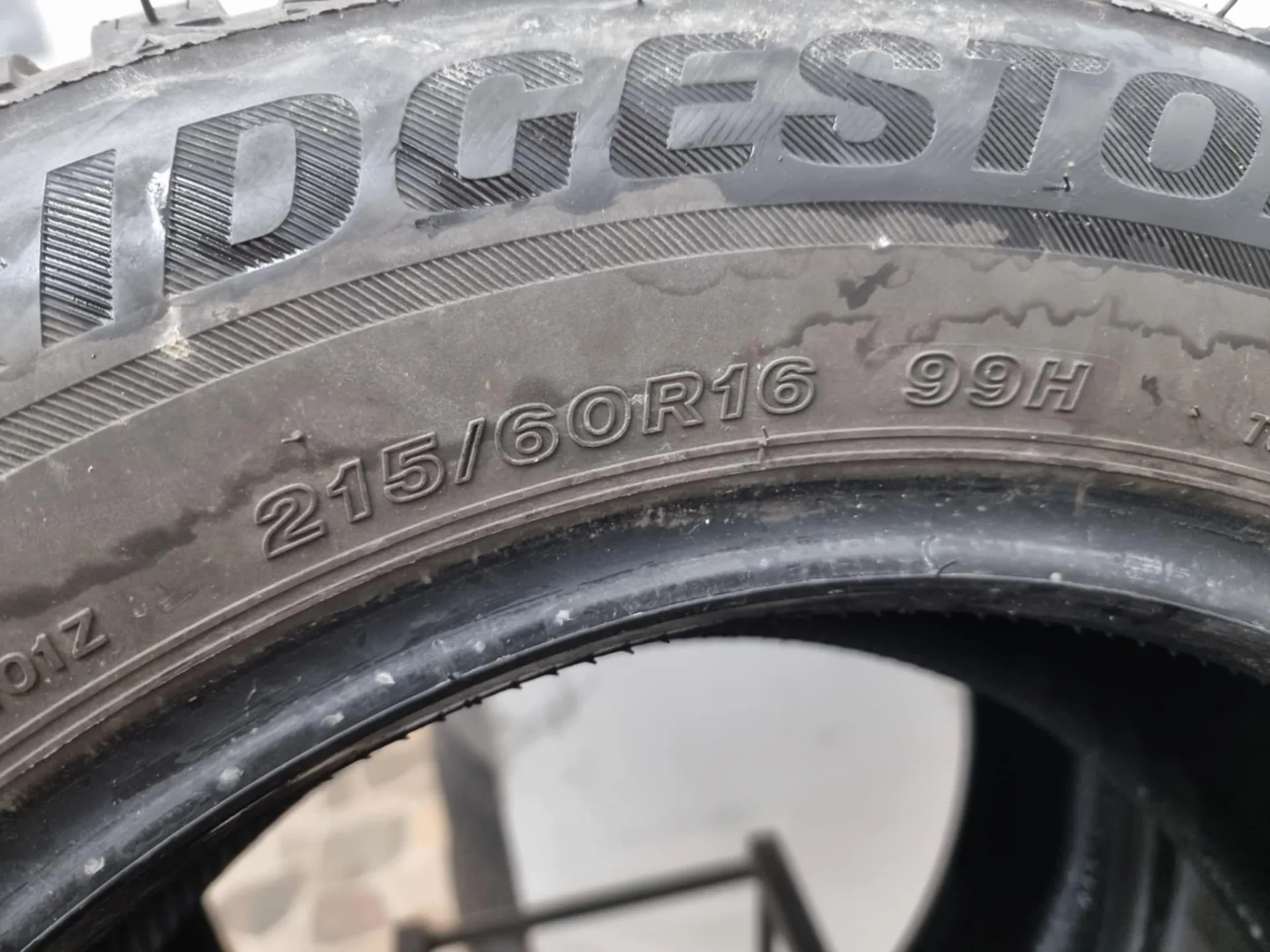 2бр зимни гуми 215/60/16 BRIDGESTONE L02297  5