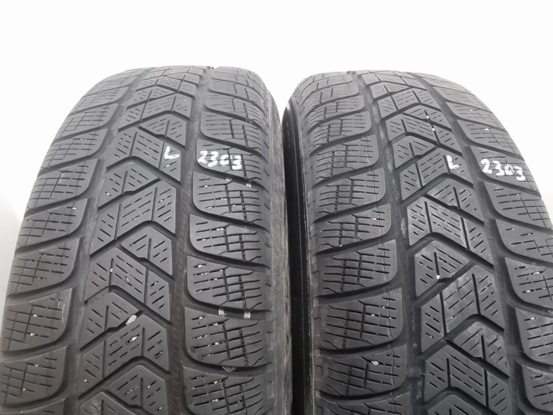 2бр зимни гуми 215/70/16 PIRELLI L02303 3