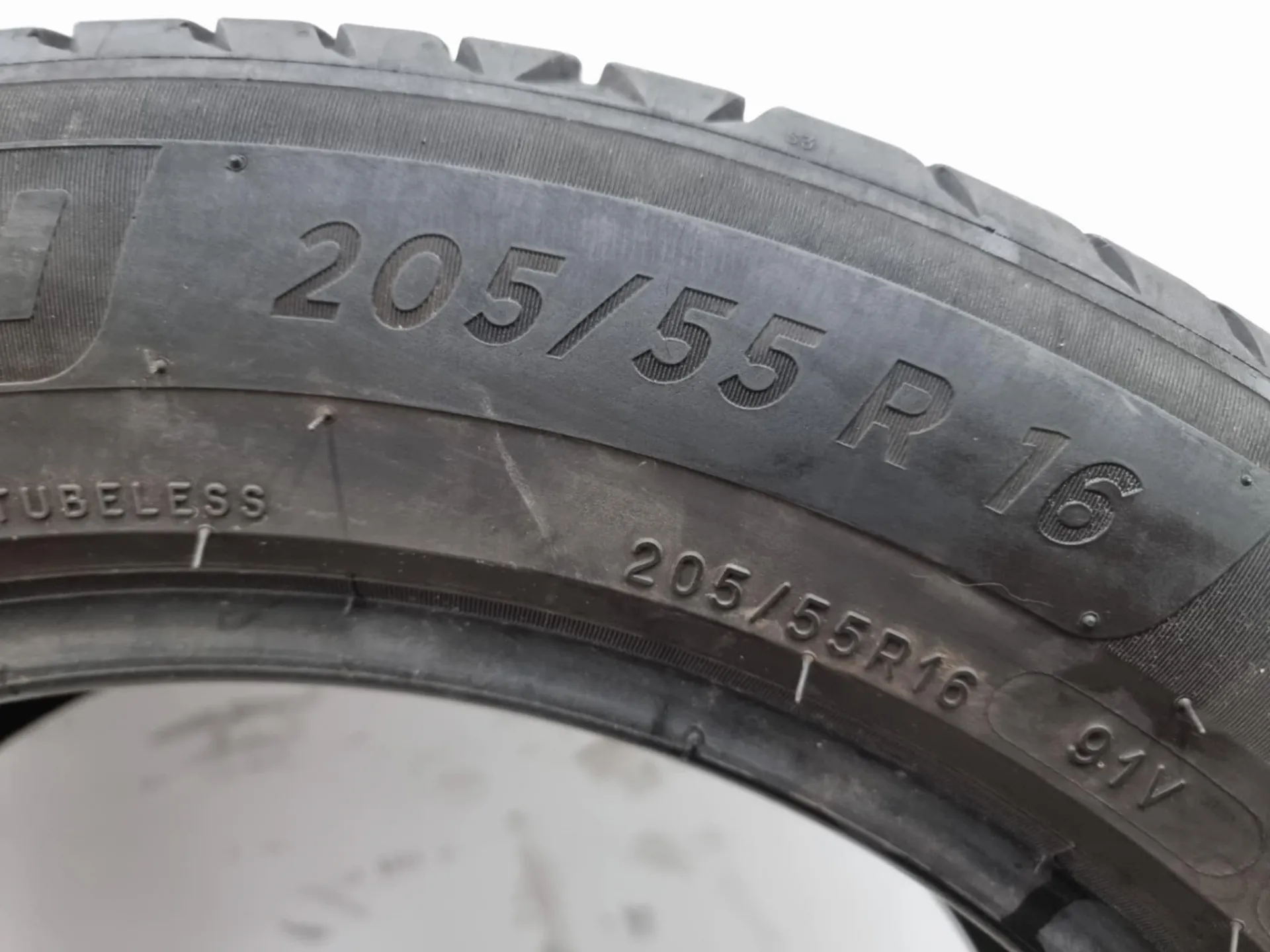 2бр летни гуми 205/55/16 MICHELIN L02311 4