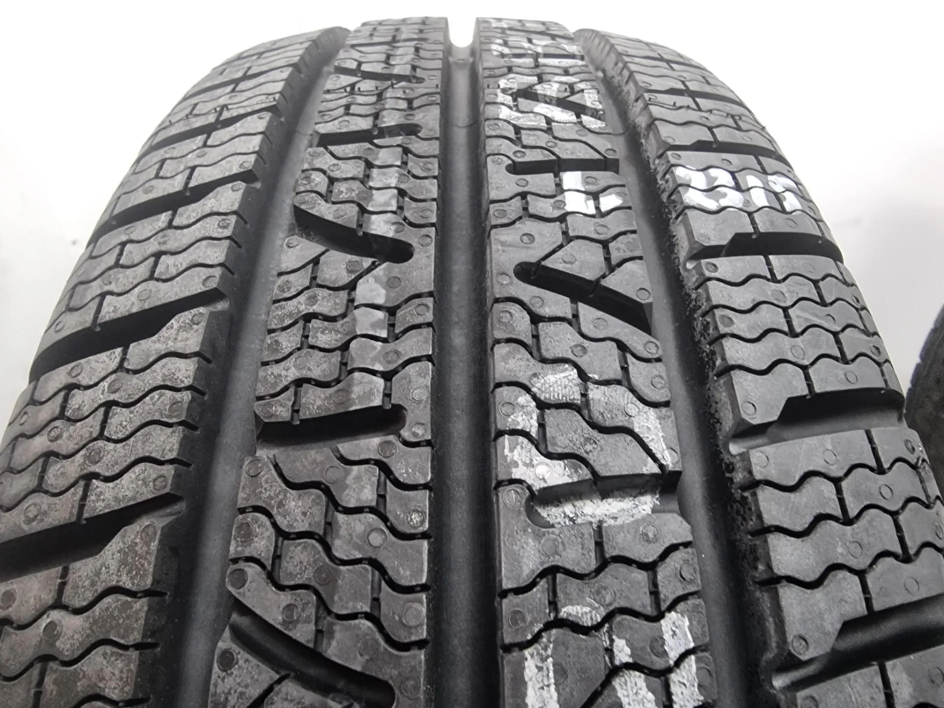 1бр зимнa гумa за бус 195/65/16C PIRELLI L02315  1