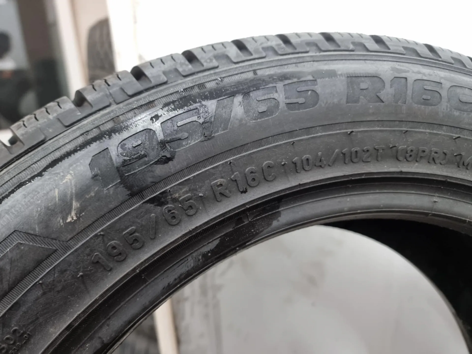 1бр зимнa гумa за бус 195/65/16C PIRELLI L02315  2