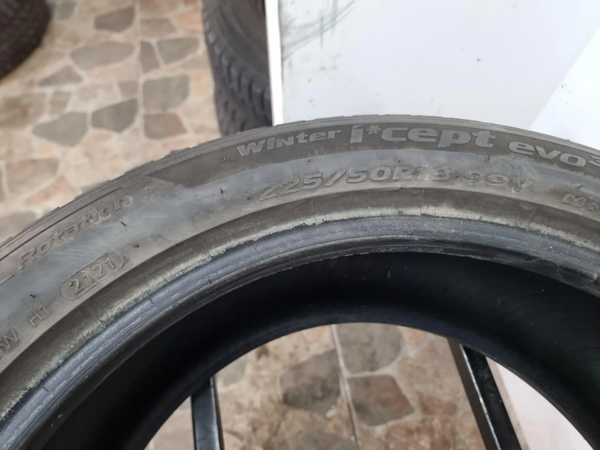 1бр зимнa гумa 225/50/18 HANKOOK L02329 2