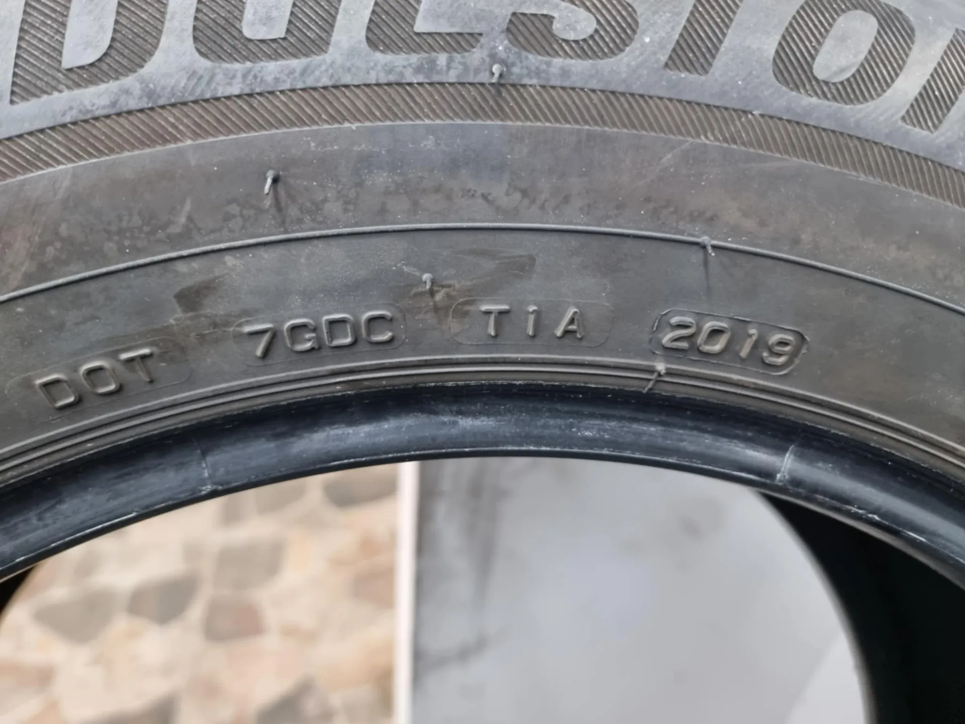 2бр зимни гуми 235/60/18 BRIDGESTONE L02333  4