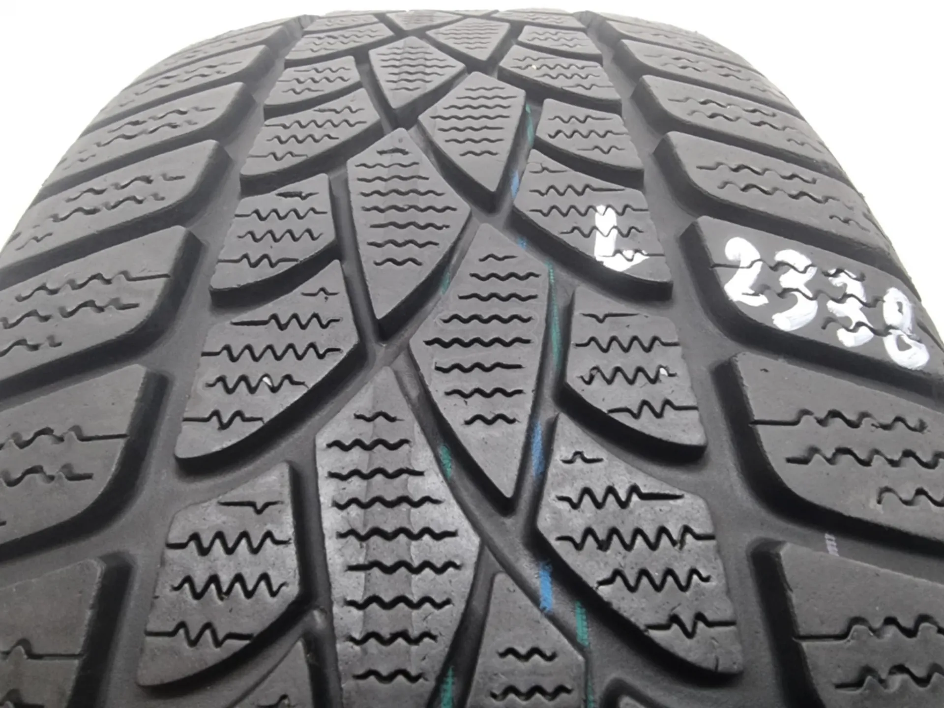 1бр зимнa гумa 205/55/16 DUNLOP L02338  1