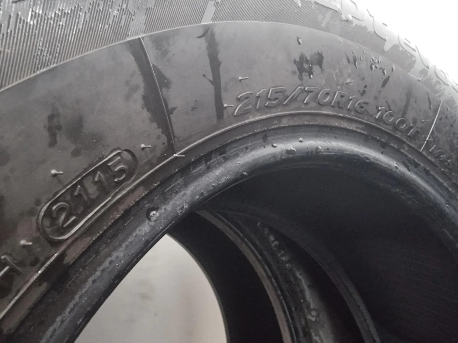 4бр зимни гуми 215/70/16 HANKOOK L02339  6