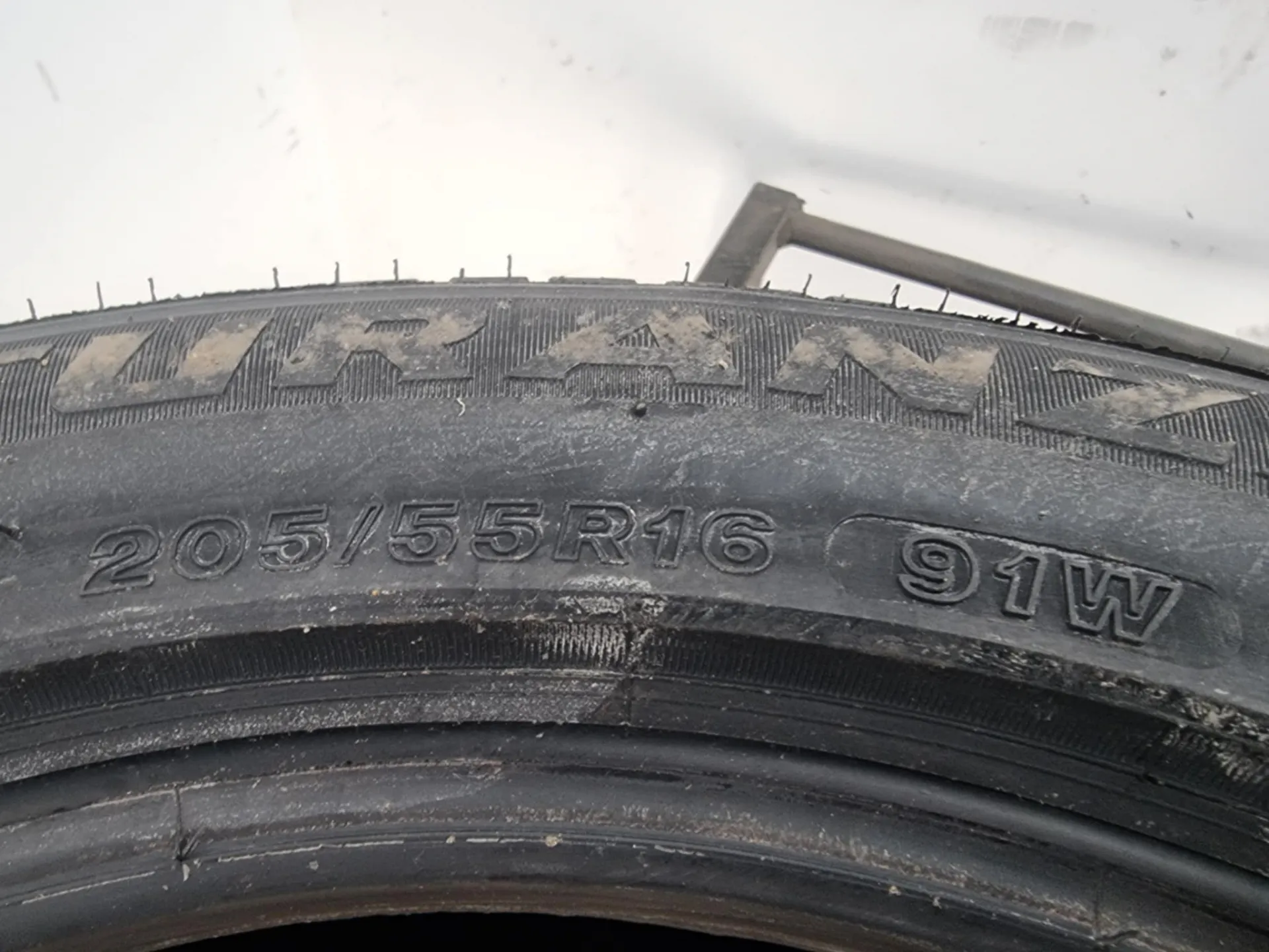 1бр лятна гума 205/55/16 BRIDGESTONE L02353 2