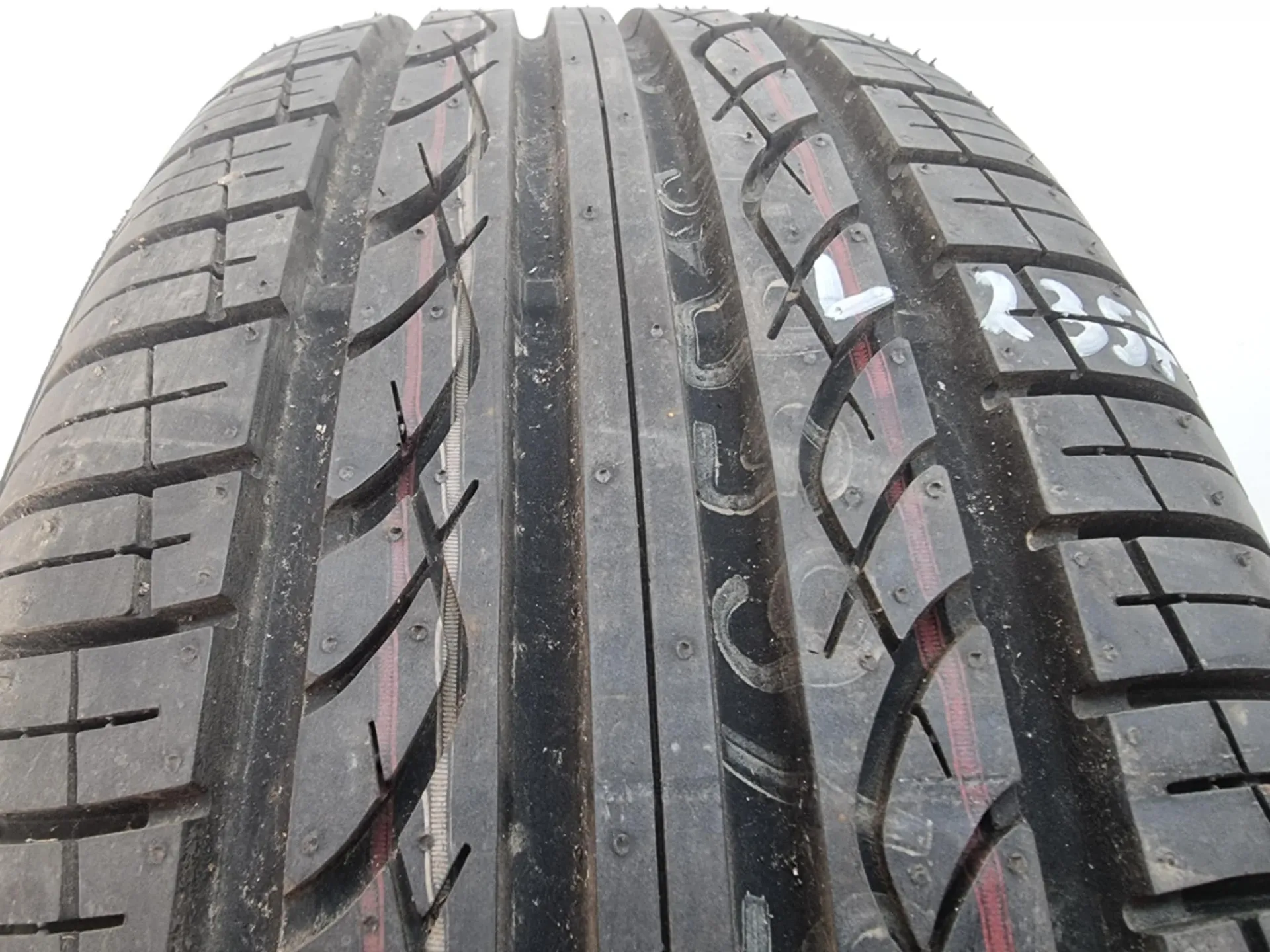 1бр лятна гума 215/65/16 KUMHO L02357 1