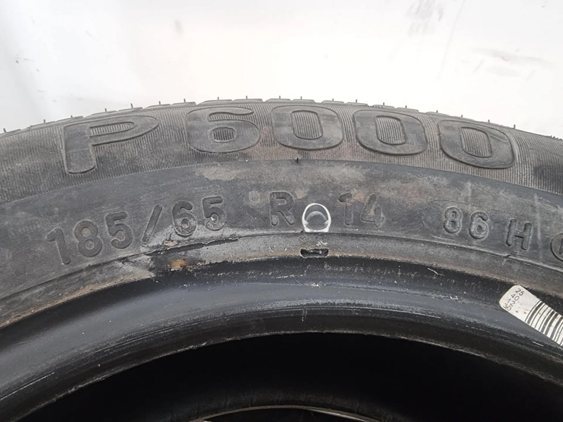 1бр летна гума 185/65/14 PIRELLI L02362  2