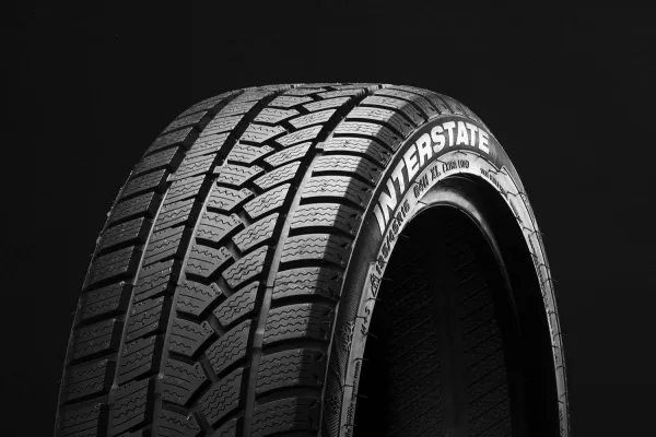 Interstate Duration 30 225/65R17 102H 3PMSF