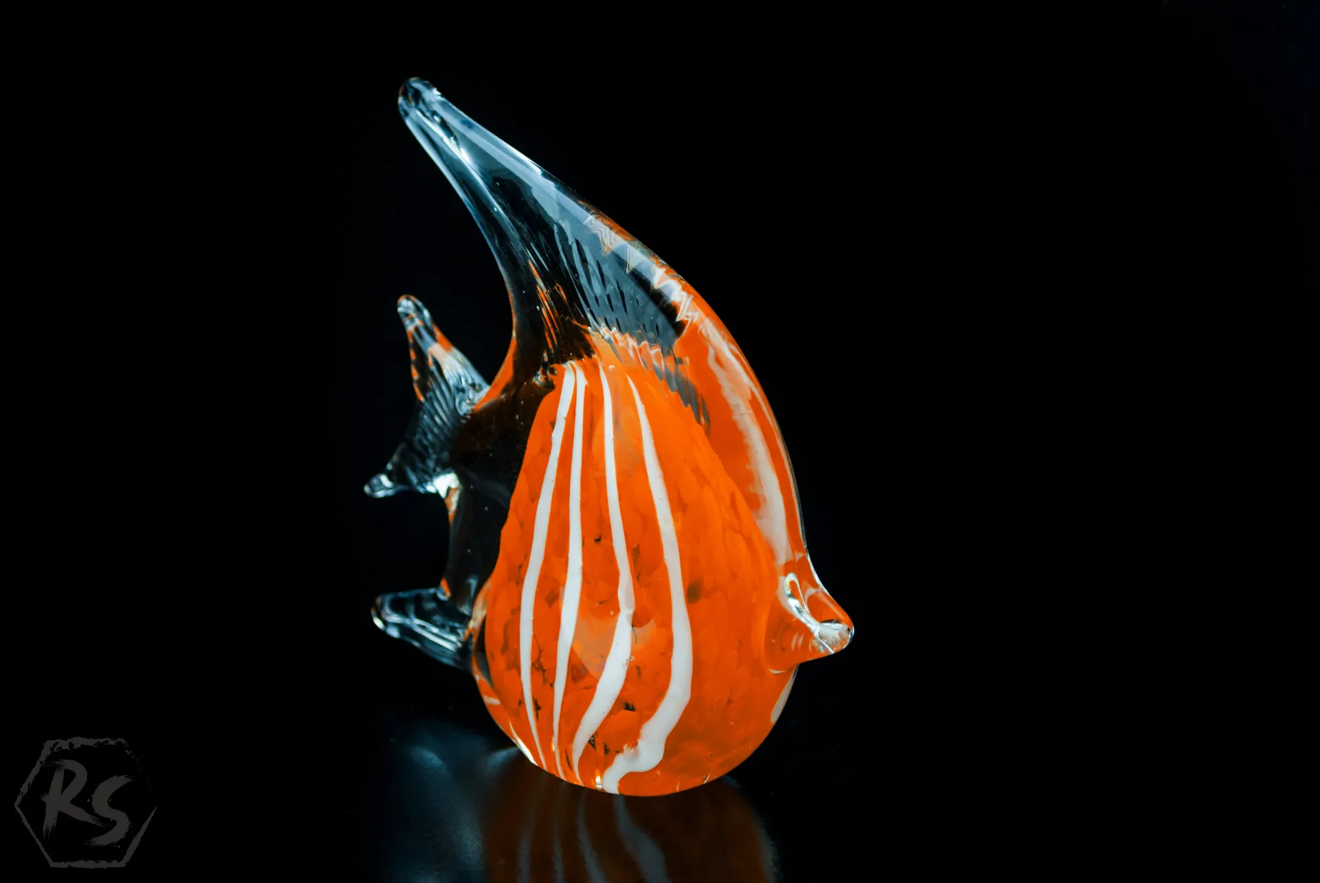 Стъклена фигура риба в стил Мурано оранжева 2