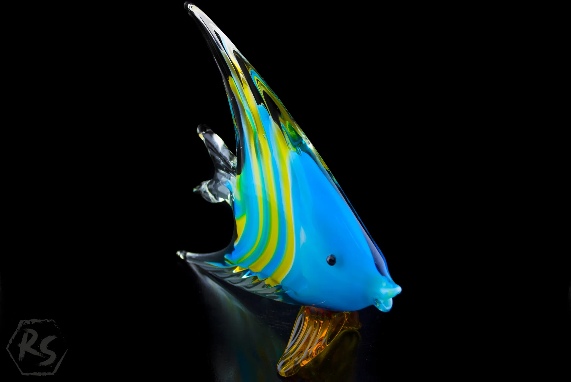 Стъклена фигура риба в стил Мурано 19 см 2