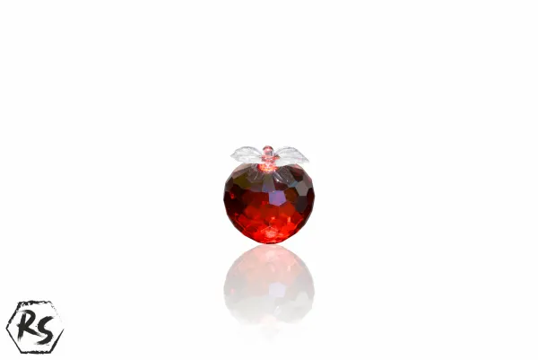 Малка кристална ябълка в червено 1