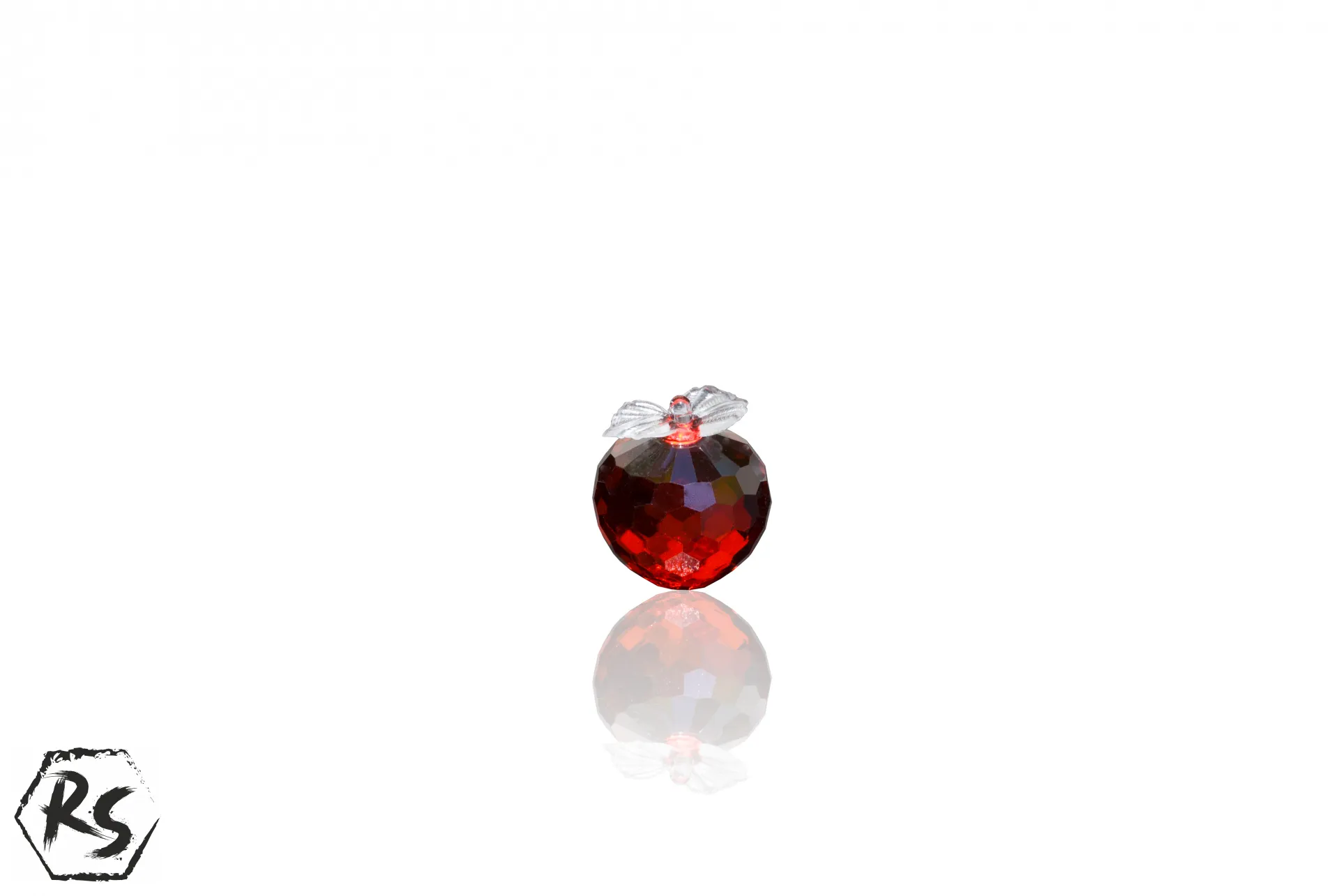 Малка кристална ябълка в червено 3