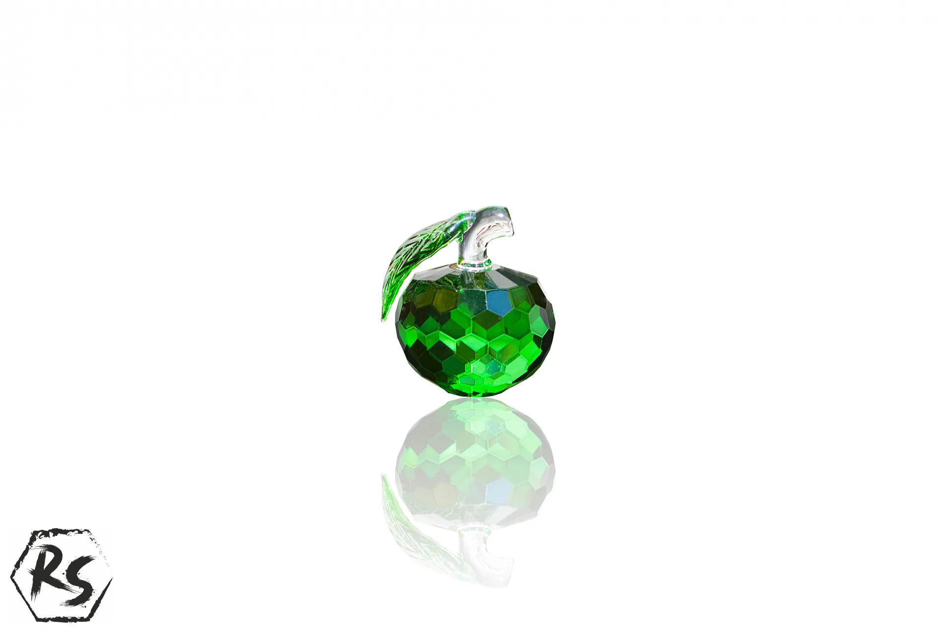 Зелена кристална ябълка 1